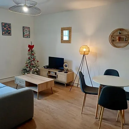 Apartamento Les Carmélites : à 5 Min à Pied De La Gare Poitiers